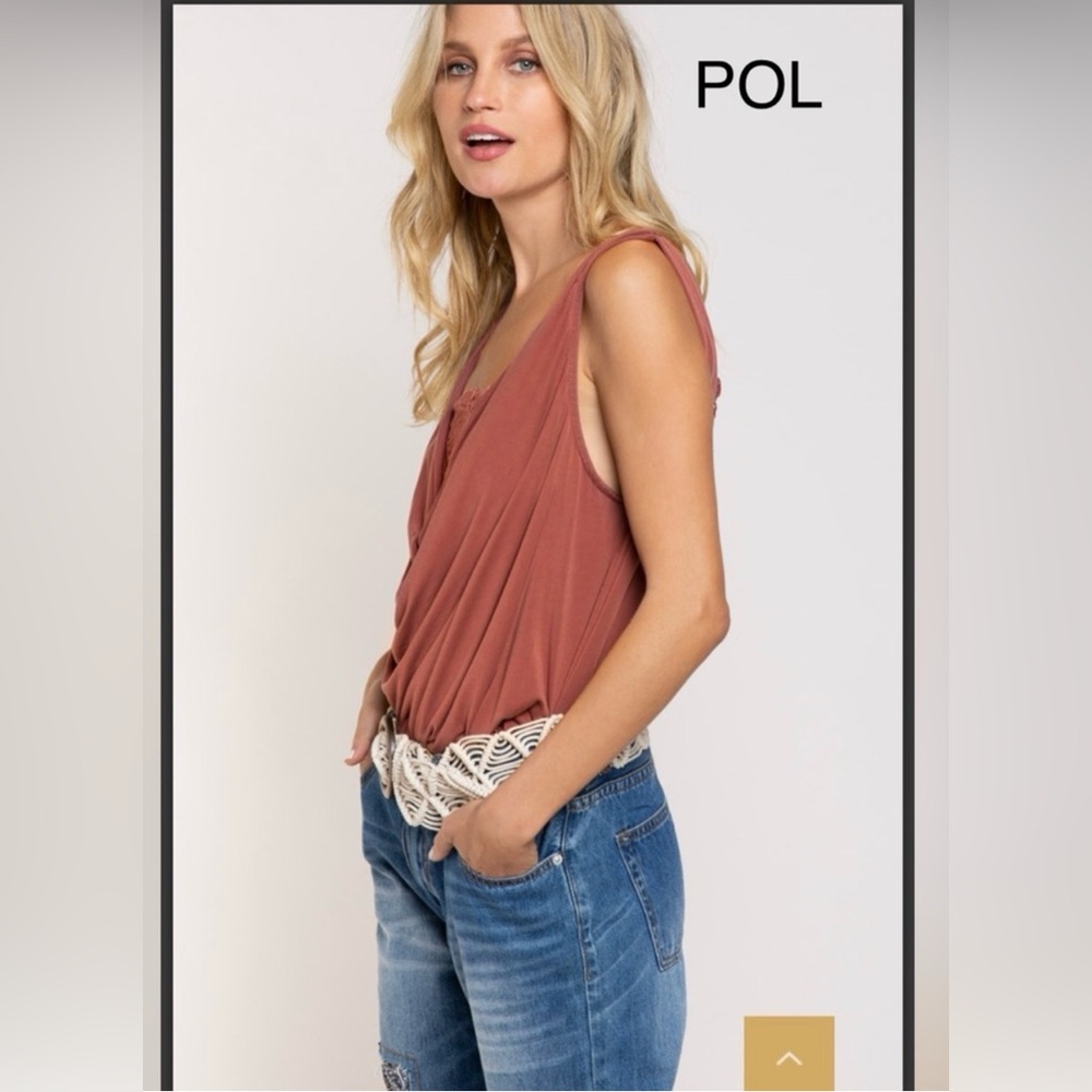 #902 POL pretty Rust Sleeveless Top w/lace inset-perfect as layer or alone! M - Picture 2 of 7